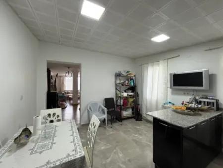 Villa For Sale In Seferihisar Akarca Atakum Sitesi With Sea View From The Garden