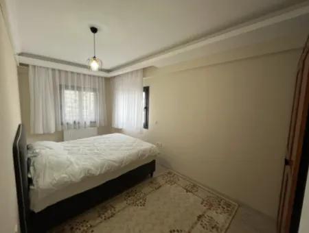 Spacious 1 1 Apartment In Seferihisar Camikebir District, Close To İzmir Street