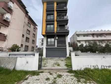 Spacious 1 1 Apartment In Seferihisar Camikebir District, Close To İzmir Street