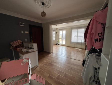 Alsancak Cyprus Martyrs 3 1 Terrace 1St Floor Terrace Workplace / Office For Rent