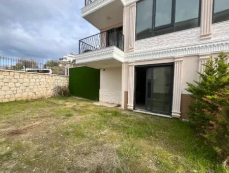 Brand New 3 1 Villas In A Sea View, Pool Site In Seferihisar Akarca