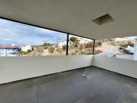 Brand New 3 1 Villas In A Sea View, Pool Site In Seferihisar Akarca