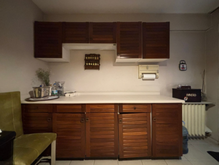 Centrally Located, Spacious And Useful 4 1 Apartment For Rent On Mustafa Enver Bey Street In Alsancak.