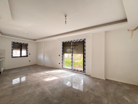2 1 Flats For Sale With Underfloor Heating Near Seferihisar Hidirlik Mosque