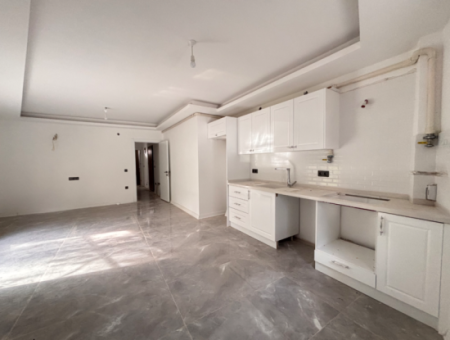 2 1 Flats For Sale With Underfloor Heating Near Seferihisar Hidirlik Mosque