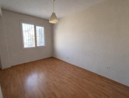 Alsancak Kıbrıs Şehitleri Street Above Warehouse 3Rd Floor Office/Office For Rent