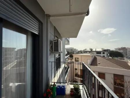 Seferihisar Camikebir Neighborhood – In The Center, 1 1 Flat With Balcony For Sale