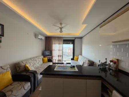 Seferihisar Camikebir Neighborhood – In The Center, 1 1 Flat With Balcony For Sale