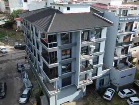 Seferihisar Camikebir Neighborhood – In The Center, 1 1 Flat With Balcony For Sale