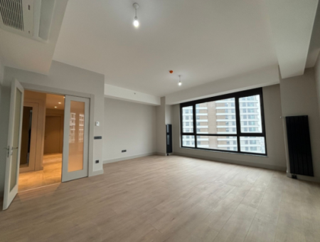 19Th Floor 3 1 120 M2 Sea View Flat For Rent In Alsancak Evora Project