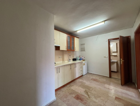 5Th Floor Flat For Rent With 1 1 Balcony Opposite Alsancak Private Health Hospital