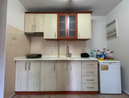 5Th Floor Flat For Rent With 1 1 Balcony Opposite Alsancak Private Health Hospital