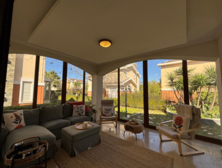 Bornova Forum Bornova Villas Triplex 3 1 200M2 Villa For Rent With Winter Garden