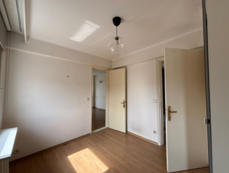 Alsancak Dr.mustafa Enver Cd. 7Th Floor 3 1 Well-Kept Flat For Rent