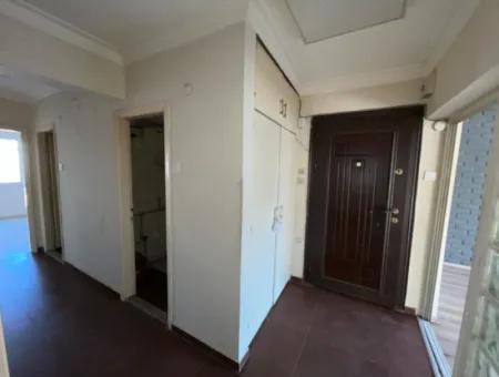 Opportunity For A Spacious And Bright Apartment In The Heart Of The City