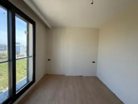 2 1 Stylish And Modern Apartments For Sale In Camikebir, Seferihisar