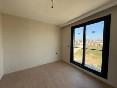 2 1 Stylish And Modern Apartments For Sale In Camikebir, Seferihisar