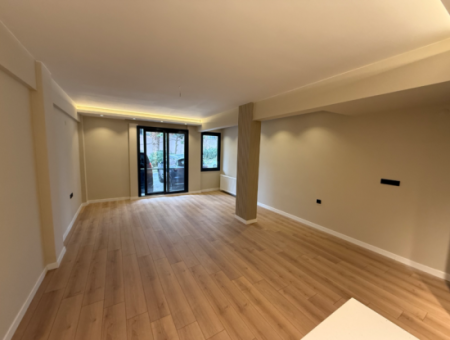 Full Renovation With En-Suite Bathroom Garden Near American College