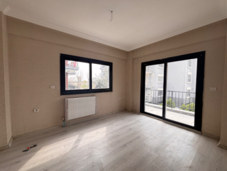 3 1 Flats For Sale With Indoor Kitchen In A Site With A Pool