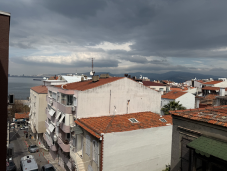 Fireplace Mezzanine Flat With Parking Lot Close To The Street In Küçükyali