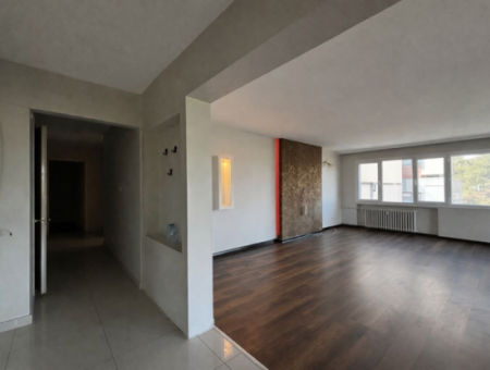 Alsancak Libaş Street 3 1 5Th Floor Open Front, Corner Luxury Flat For Rent