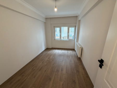 Fully Renovated Mezzanine Corner In Göztepe Susuz Dede