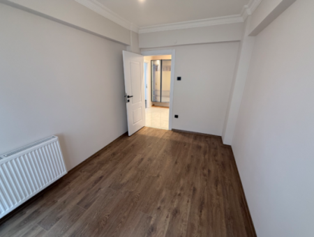 Fully Renovated Mezzanine Corner In Göztepe Susuz Dede