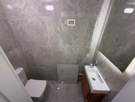 Fully Renovated Mezzanine Corner In Göztepe Susuz Dede