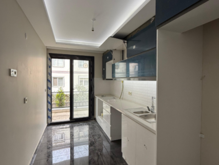 Seferihisar Nezih Street Indoor Kitchen For Rent 2 1 Flats