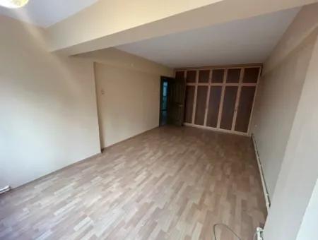 Prestigious Apartment For Sale With A Wide Front To İzmir Kültürpark On Mustafa Bey Street, Alsancak