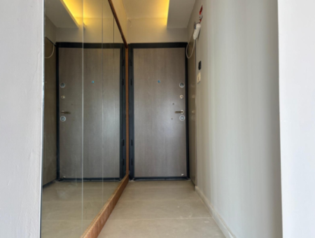 3 1 Empty Flat For Sale On Aliçetinkaya Boulevard In Alsancak