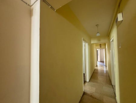 Alsancak Poet Eşref Boulevard 3 1 115M2 Flat For Rent!