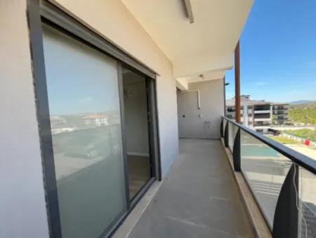 Spacious 3 1 Flat For Rent Near The Center In Seferihsar