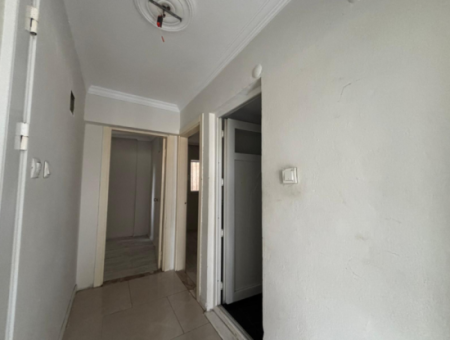 Alsancak Cyprus Martyrs Near Empty 2 1 Opportunity Flat For Rent