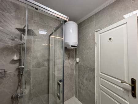 Near Alsancak Talatpaşa Parking 1 1 70M2 Winter Garden Flat For Rent