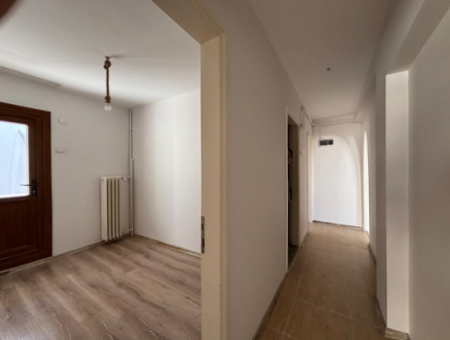 Alsancak Dutlu Street Mevkii Corner 3 1 6Th Floor 110M2 Flat For Rent