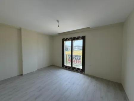 New Villa For Rent With Garden, Veranda In Seferihisar Tepecik