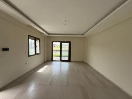 New Villa For Rent With Garden, Veranda In Seferihisar Tepecik