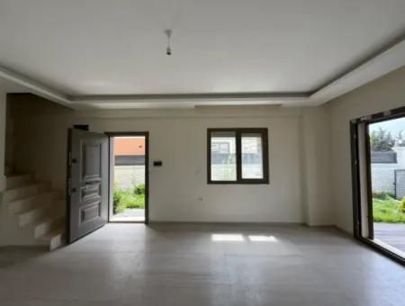 New Villa For Rent With Garden, Veranda In Seferihisar Tepecik