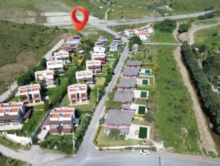 Land For Sale With 2 Separate Villas Zoned In Seferihisar Akarca Orşal Bay