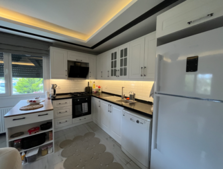Duplex Villa With Corner Location, Large Garden, Terrace In Seferihisar Çolakibrahimbey