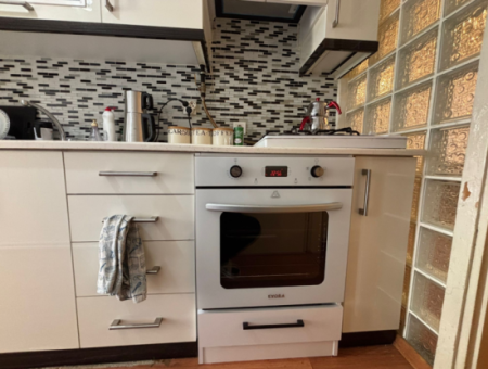 Alsancak Dünyagöz Hospital. 2 1 Flat For Sale With Parking Near