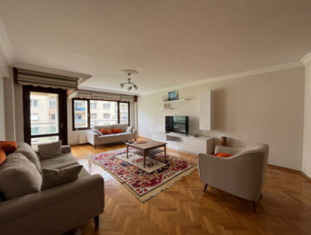 3Rd Floor 130M2 Furnished Flat For Rent In Alsancak Poet Eşreft