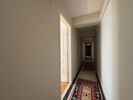 3Rd Floor 130M2 Furnished Flat For Rent In Alsancak Poet Eşreft