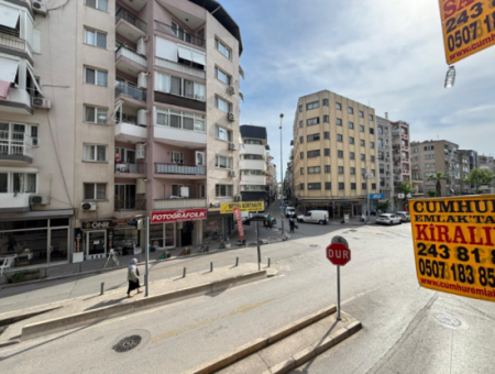 1St Floor Combi Flat For Rent On Alsancak Kahramanlar Akincilar Street!