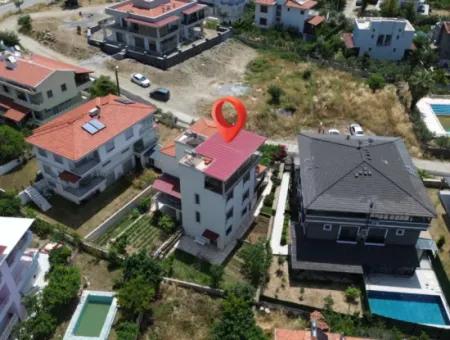 Villa In Seferihisar Akarca, Close To The Sea, Offering A Large And Pleasant Living Space With A Detached Taste