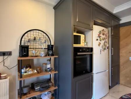 Stylish 2 1 Flat With Separate Kitchen, Glass Balcony And Natural Gas In Camikebir Neighborhood