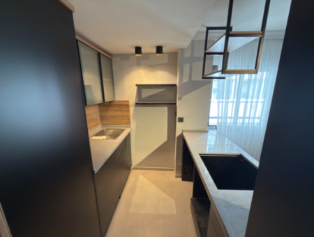Alsancak Kültür Mahallesi Otoparkli 1 1 Flat For Sale Without Cost