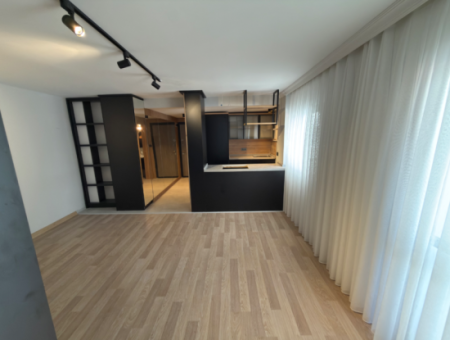 Alsancak Kültür Mahallesi Otoparkli 1 1 Flat For Sale Without Cost