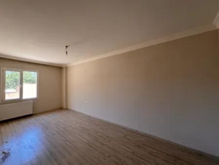 Spacious 2 1 Flat For Sale With Terrace And Balcony In Çolakibrahimbey Neighborhood